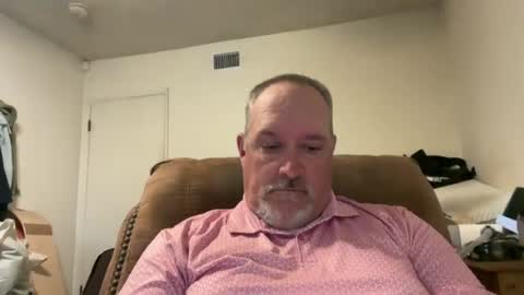 Snapshot of thenewganon chatting on 06/18/26, 02:12 thenewganon online show from 06/18/26, 02:12