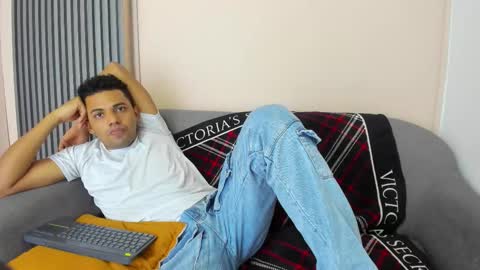 theo_morris online show from 03/03/26, 04:18