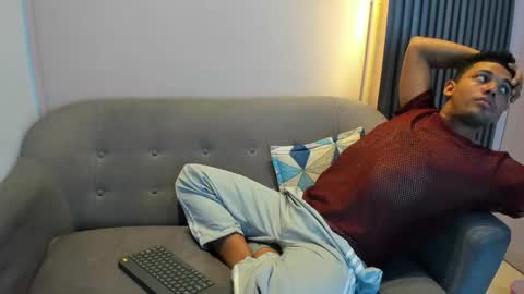 theo_morris online show from 03/05/26, 04:08