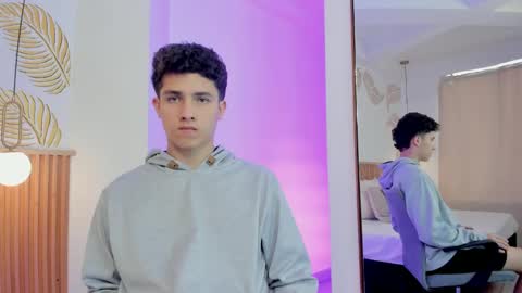  THEO- MATEO  online show from 12/17/24, 04:53