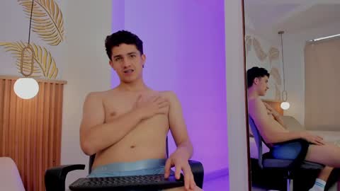  THEO- MATEO  online show from 12/20/24, 04:25