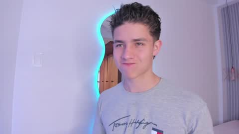  THEO- MATEO  online show from 12/30/24, 02:40