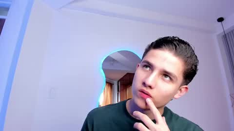  THEO- MATEO  online show from 01/02/25, 03:19