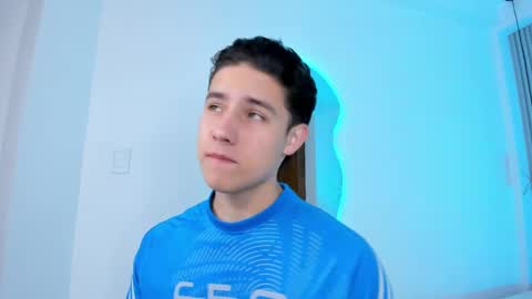  THEO- MATEO  online show from 01/09/25, 02:07