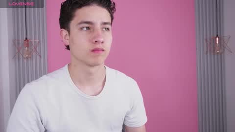  THEO- MATEO  online show from 01/19/25, 01:44