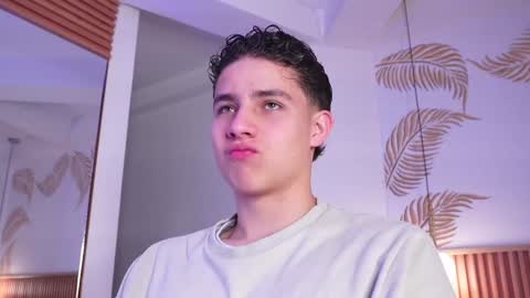  THEO- MATEO  online show from 01/23/25, 01:56