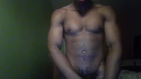 Snapshot of theoneishe chatting on 12/18/25, 12:00 theone online show from 12/18/25, 12:00