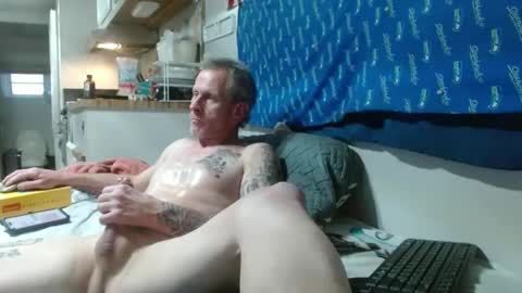Snapshot of theoneyouwant2fuck chatting on 01/11/25, 11:35 theoneyouwanttwofuck online show from 01/11/25, 11:35
