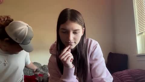 Astrid online show from 04/04/26, 09:56