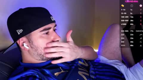 Snapshot of theoravi chatting on 12/02/25, 03:23 Theo Ravi online show from 12/02/25, 03:23