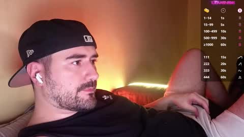 Snapshot of theoravi chatting on 01/19/26, 04:16 Theo Ravi online show from 01/19/26, 04:16