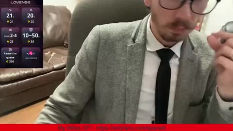 Snapshot of theotherfrancobro chatting on 09/12/25, 02:11 BuellerBueller online show from 09/12/25, 02:11