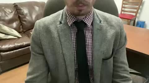 Snapshot of theotherfrancobro chatting on 01/08/26, 12:57 BuellerBueller online show from 01/08/26, 12:57