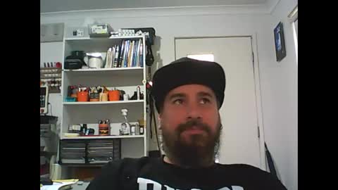 Snapshot of theozbeardguy chatting on 01/23/25, 04:19 aussiebeard online show from 01/23/25, 04:19