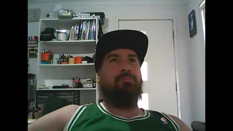 Snapshot of theozbeardguy chatting on 02/12/25, 01:19 aussiebeard online show from 02/12/25, 01:19