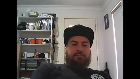 Snapshot of theozbeardguy chatting on 03/02/25, 01:04 aussiebeard online show from 03/02/25, 01:04