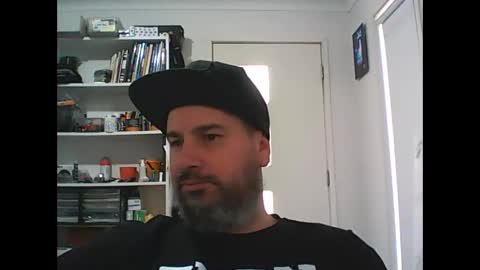 Snapshot of theozbeardguy chatting on 09/29/25, 01:33 aussiebeard online show from 09/29/25, 01:33