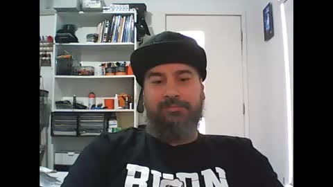 Snapshot of theozbeardguy chatting on 10/17/25, 02:48 aussiebeard online show from 10/17/25, 02:48
