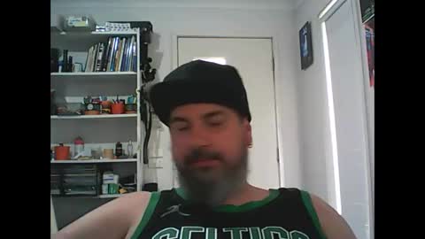 Snapshot of theozbeardguy chatting on 01/19/26, 12:47 aussiebeard online show from 01/19/26, 12:47