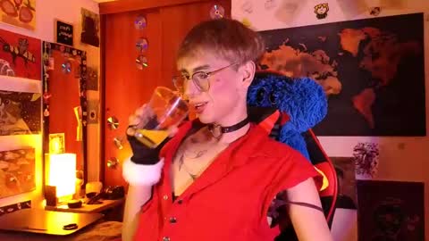 Matt independent model  online show from 04/20/26, 07:48