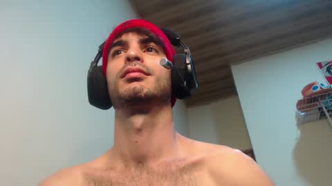 Snapshot of therazhanen chatting on 01/21/25, 06:00 Santiago Enrique online show from 01/21/25, 06:00