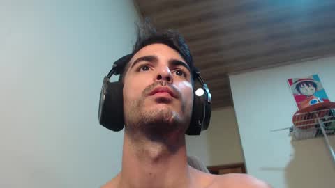 Snapshot of therazhanen chatting on 02/28/25, 05:26 Santiago Enrique online show from 02/28/25, 05:26