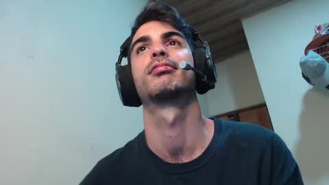 Snapshot of therazhanen chatting on 09/16/25, 05:30 Santiago Enrique online show from 09/16/25, 05:30