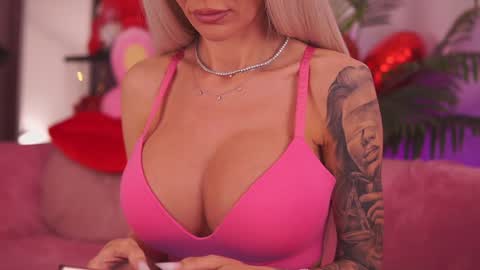 Deea  online show from 01/06/26, 05:33