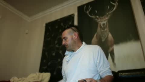 Snapshot of therealkurva4u chatting on 02/08/25, 06:44 therealkurva4u online show from 02/08/25, 06:44