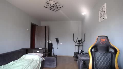 Nick   online show from 09/13/25, 06:13