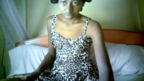 Snapshot of therry_heart chatting on 07/12/26, 03:30 hearty online show from 07/12/26, 03:30