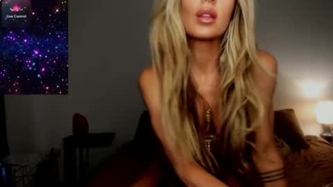 Snapshot of theselina_kyle chatting on 06/03/26, 04:12 Selina Kyle online show from 06/03/26, 04:12