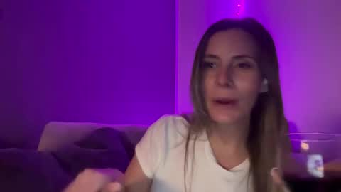 Snapshot of theshybabe chatting on 02/21/26, 02:23 theshybabe online show from 02/21/26, 02:23