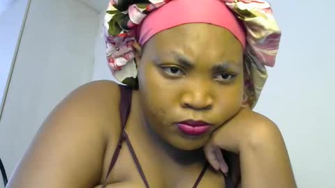 Snapshot of theshybaddie chatting on 01/24/25, 07:30 theshybaddie online show from 01/24/25, 07:30