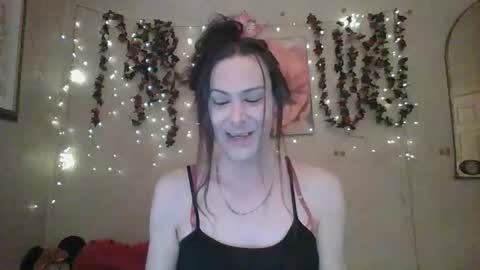 sillymillie0 online show from 05/01/26, 06:12
