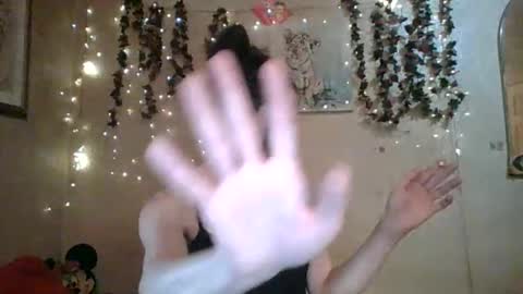 sillymillie0 online show from 06/07/26, 10:46