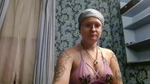 Siren of the Fae online show from 12/15/25, 03:11