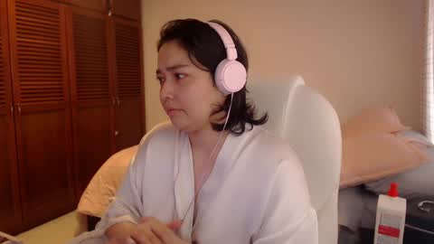 Mai online show from 06/08/26, 04:18