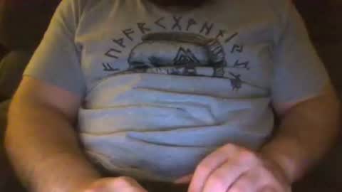 Snapshot of thethril1990 chatting on 12/01/25, 03:22 Thethrill online show from 12/01/25, 03:22