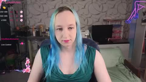 Snapshot of thetrixy chatting on 09/23/25, 07:11 The Great And Powerful Trixie online show from 09/23/25, 07:11