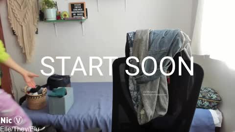 Snapshot of thetropicalseduction chatting on 09/23/25, 01:36 Nicole online show from 09/23/25, 01:36