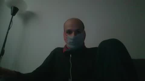 Snapshot of thetubedscarfguy chatting on 01/29/25, 04:52 Scarf guy online show from 01/29/25, 04:52