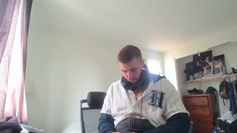 Snapshot of theufcfan_8181 chatting on 04/26/26, 10:07 troy online show from 04/26/26, 10:07
