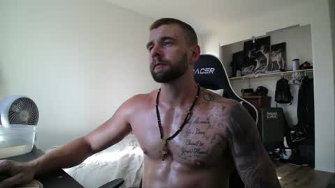 Snapshot of theufcfan_8181 chatting on 07/21/26, 12:13 troy online show from 07/21/26, 12:13