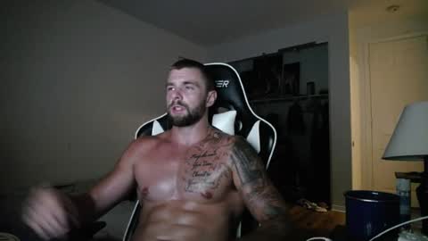Snapshot of theufcfan_8181 chatting on 07/22/26, 05:10 troy online show from 07/22/26, 05:10