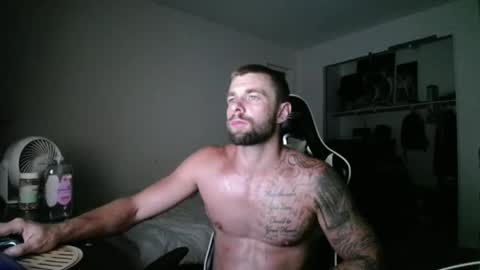 Snapshot of theufcfan_8181 chatting on 07/26/26, 04:20 troy online show from 07/26/26, 04:20