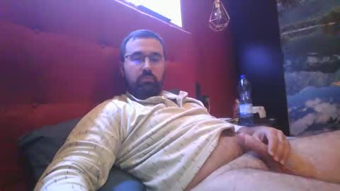 Snapshot of theviper1990 chatting on 12/19/24, 02:34 Carlos1990 online show from 12/19/24, 02:34