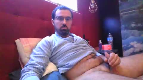 Carlos1990 online show from 12/17/25, 03:12