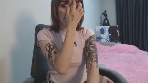 theysaidimcute online show from 10/06/25, 01:58