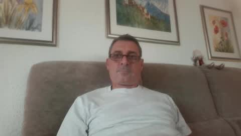 thhe13 online show from 01/01/25, 01:27